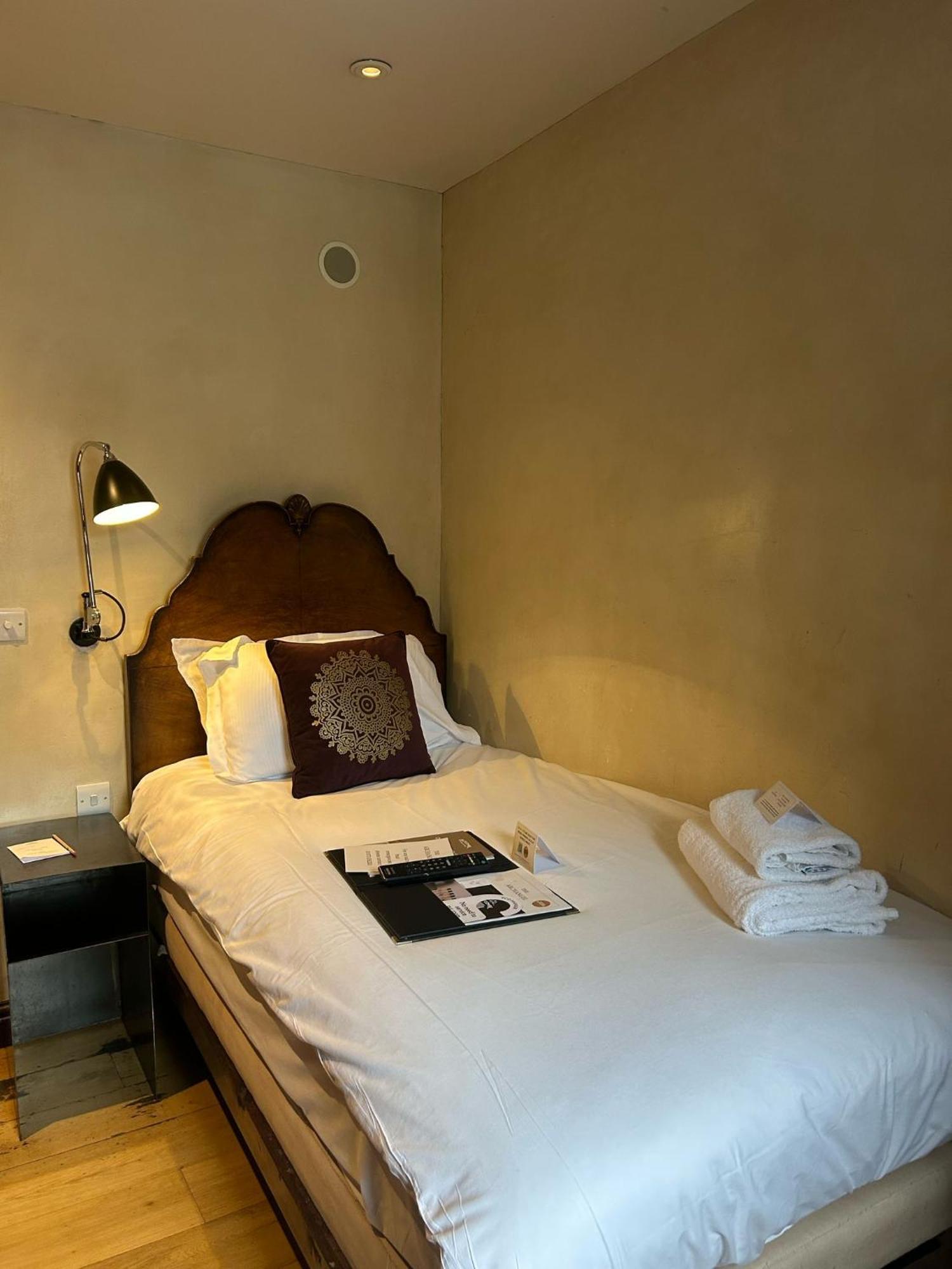 The Archangel,Restaurant & Bar With Rooms Frome Ngoại thất bức ảnh